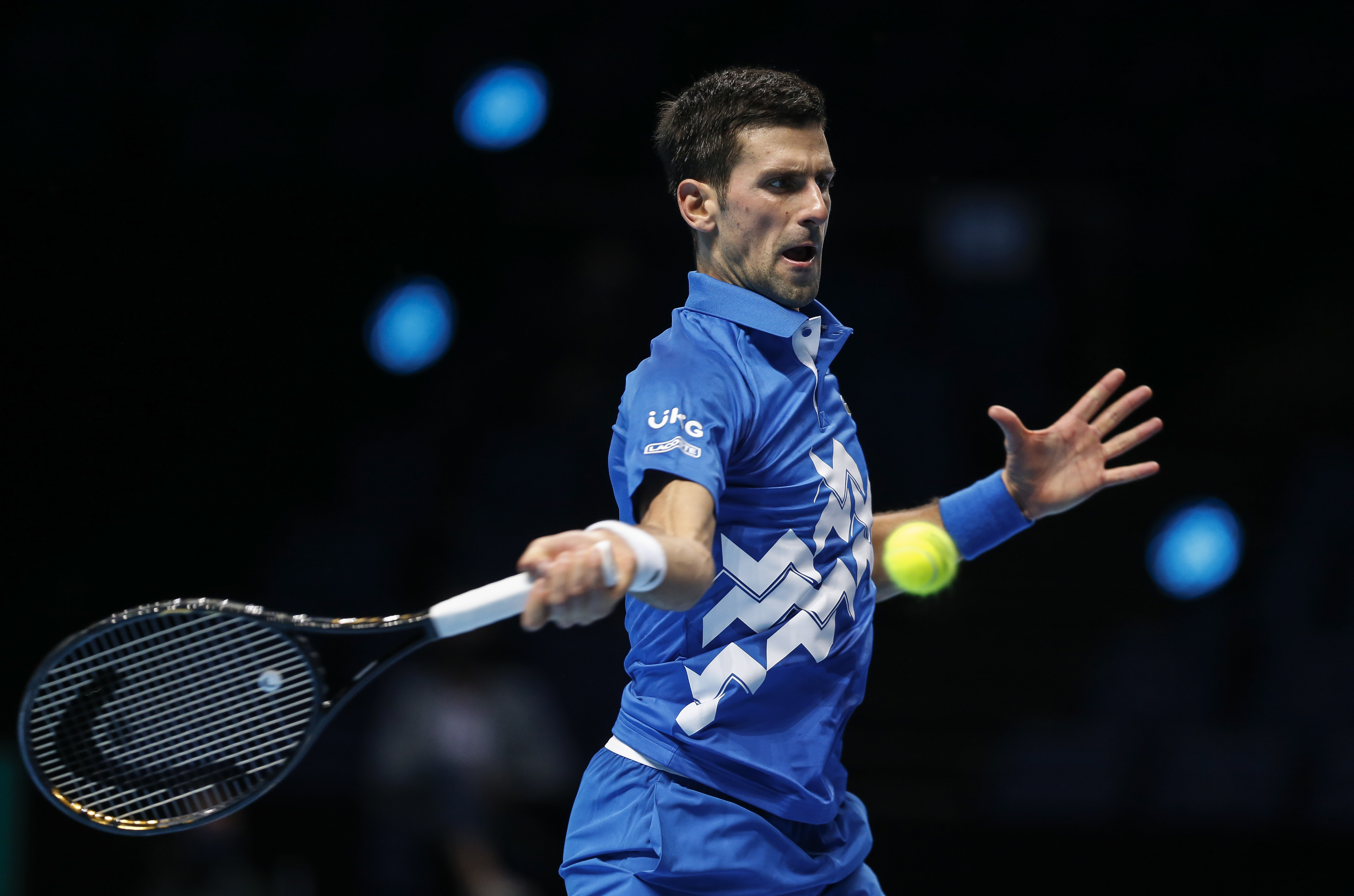 戴维斯杯碾压ATP总决赛,梅德韦杰夫统治全场 戴维斯杯碾压ATP总决赛,梅德韦杰夫统治全场